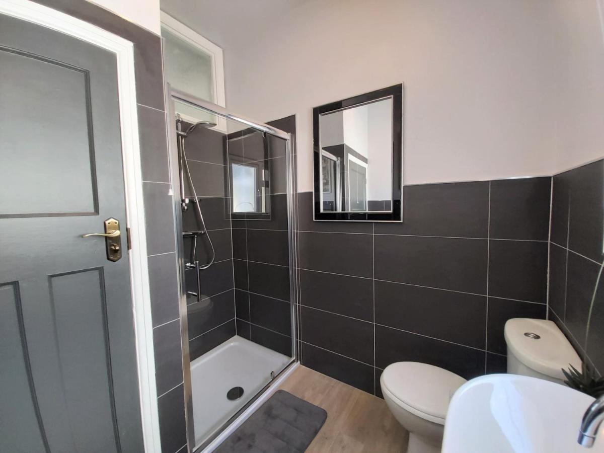 Beautifully Renovated 2 Bed Flat - Close To Beach Apartment Southend-on-Sea Ngoại thất bức ảnh