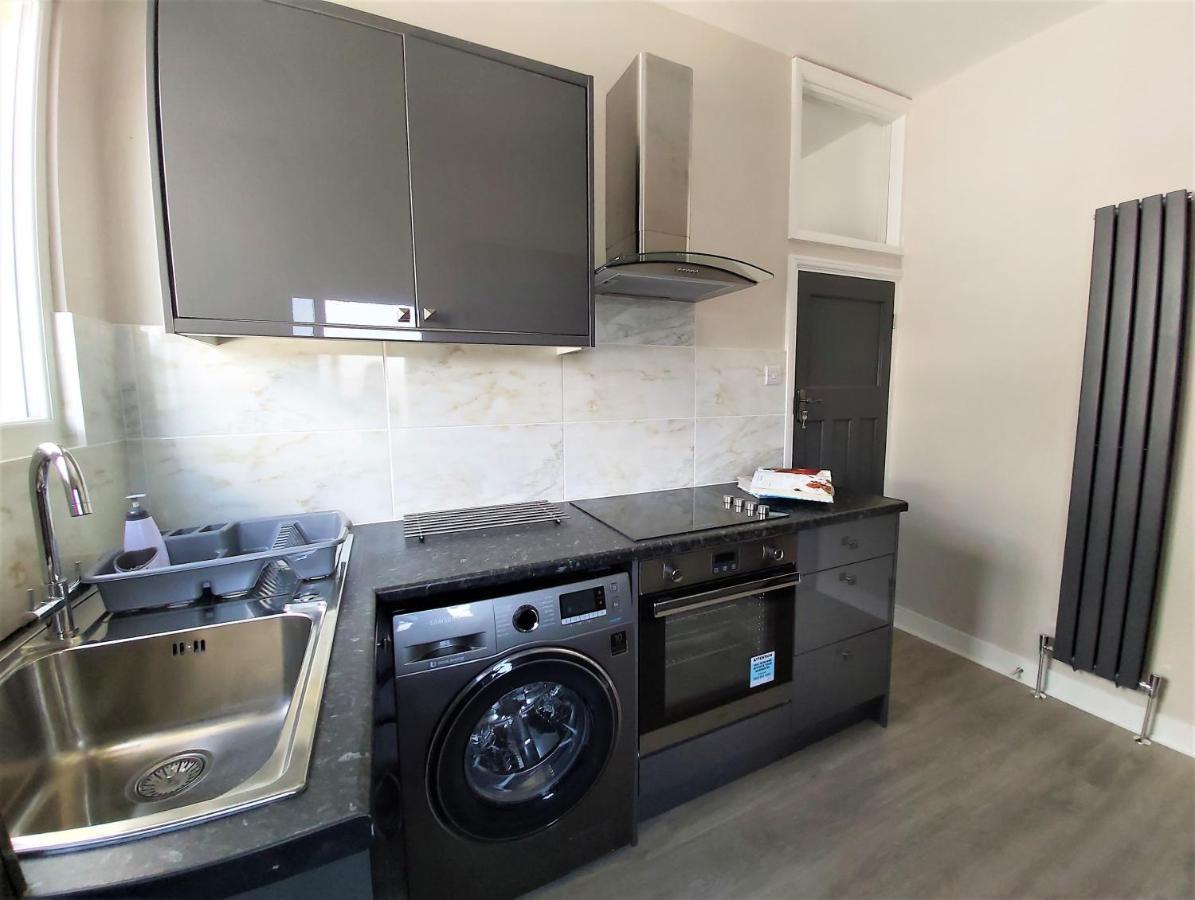 Beautifully Renovated 2 Bed Flat - Close To Beach Apartment Southend-on-Sea Ngoại thất bức ảnh