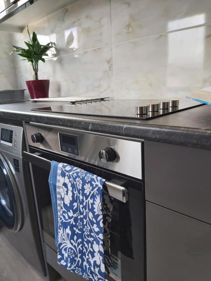 Beautifully Renovated 2 Bed Flat - Close To Beach Apartment Southend-on-Sea Ngoại thất bức ảnh